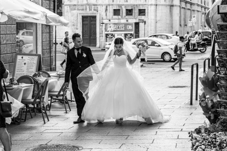 Tra le strade della città – immagine 9
